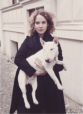 Musician Lara Maria Gräfen with Vašek, 2015